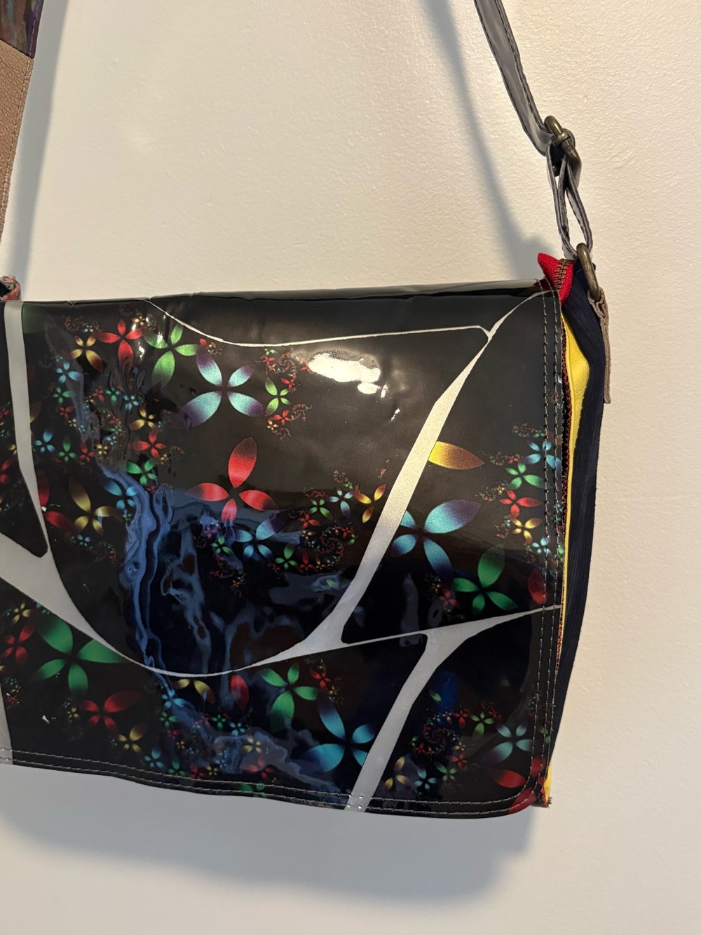 Ebarrito Italian Patchwork Leather Messenger Bag Crossbody Floral Art Unique - Picture 5 of 15